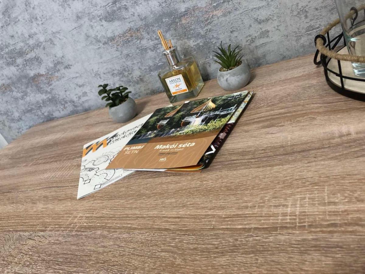 Tulipan Apartman Makó Exterior foto